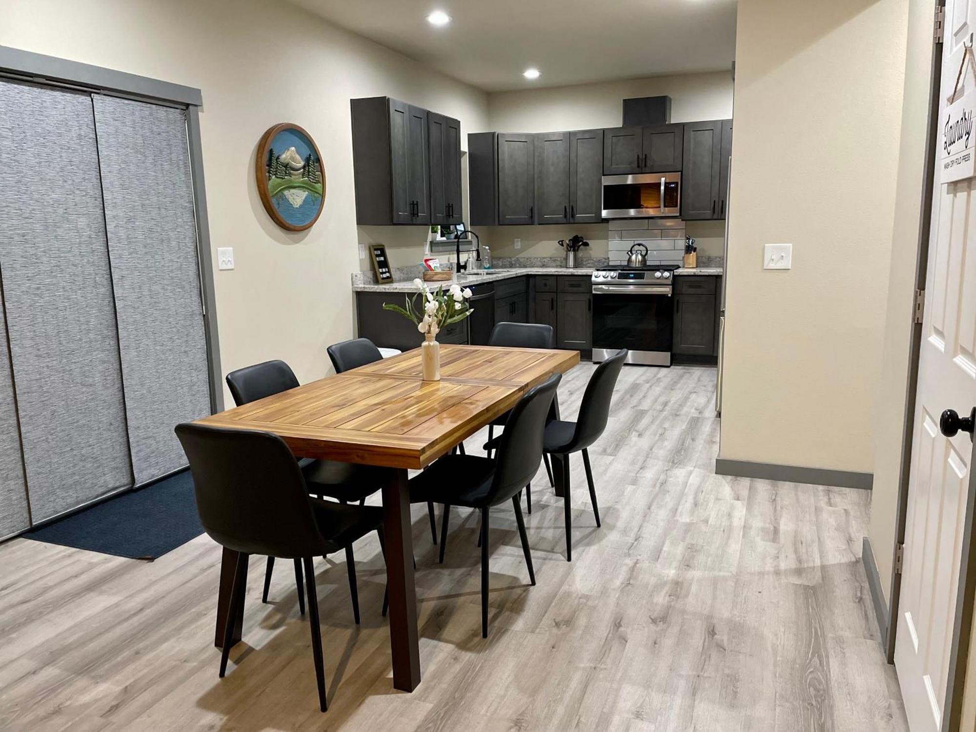 New Modern Cabin! 5Mi To Mt Rainier National Park! Hot Tub & Wifi Ashford Dış mekan fotoğraf
